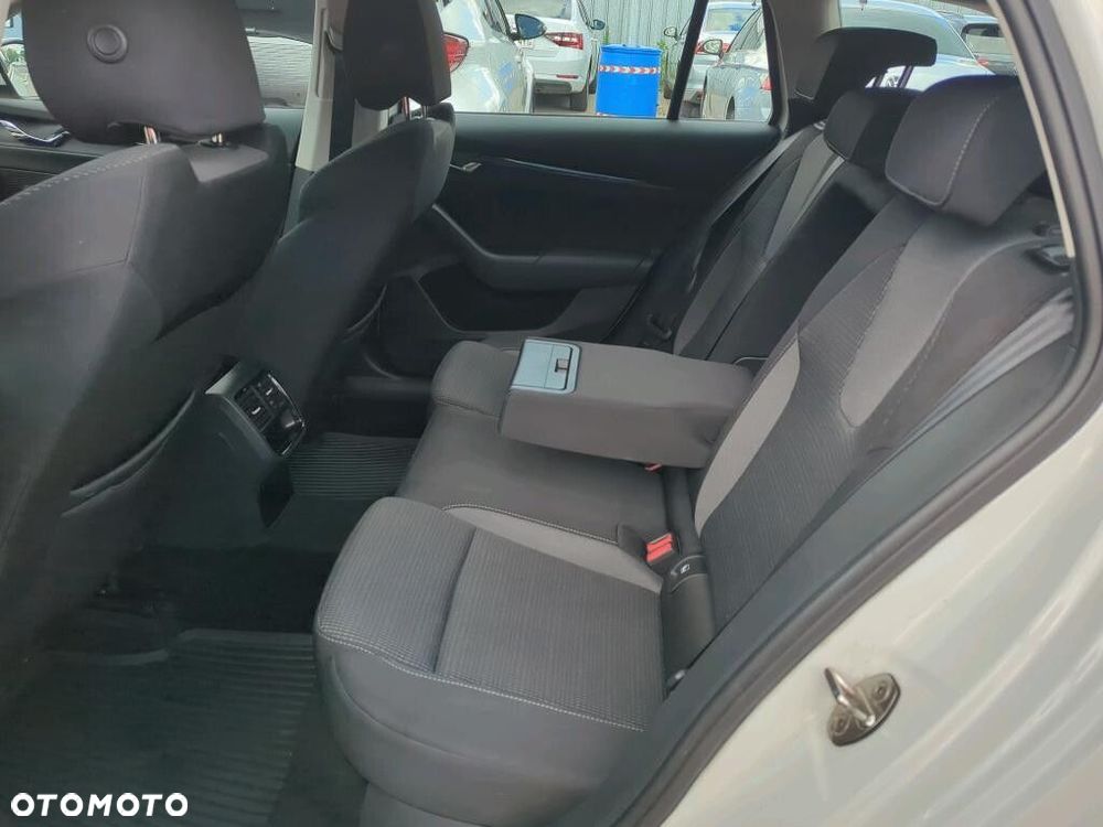 Skoda Octavia 1.5 TSI ACT Ambition - 11