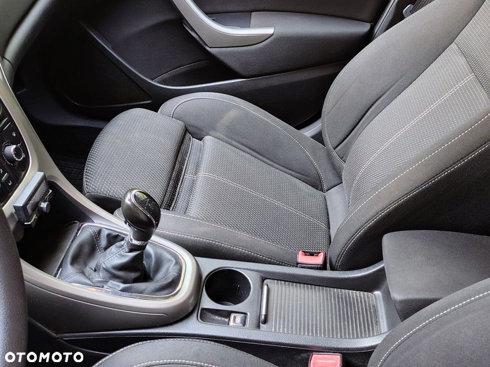 Opel Astra 1.4 T Enjoy - 13
