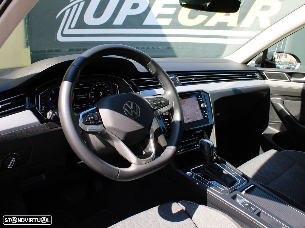 VW Passat Variant 2.0 TDI Business DSG - 28