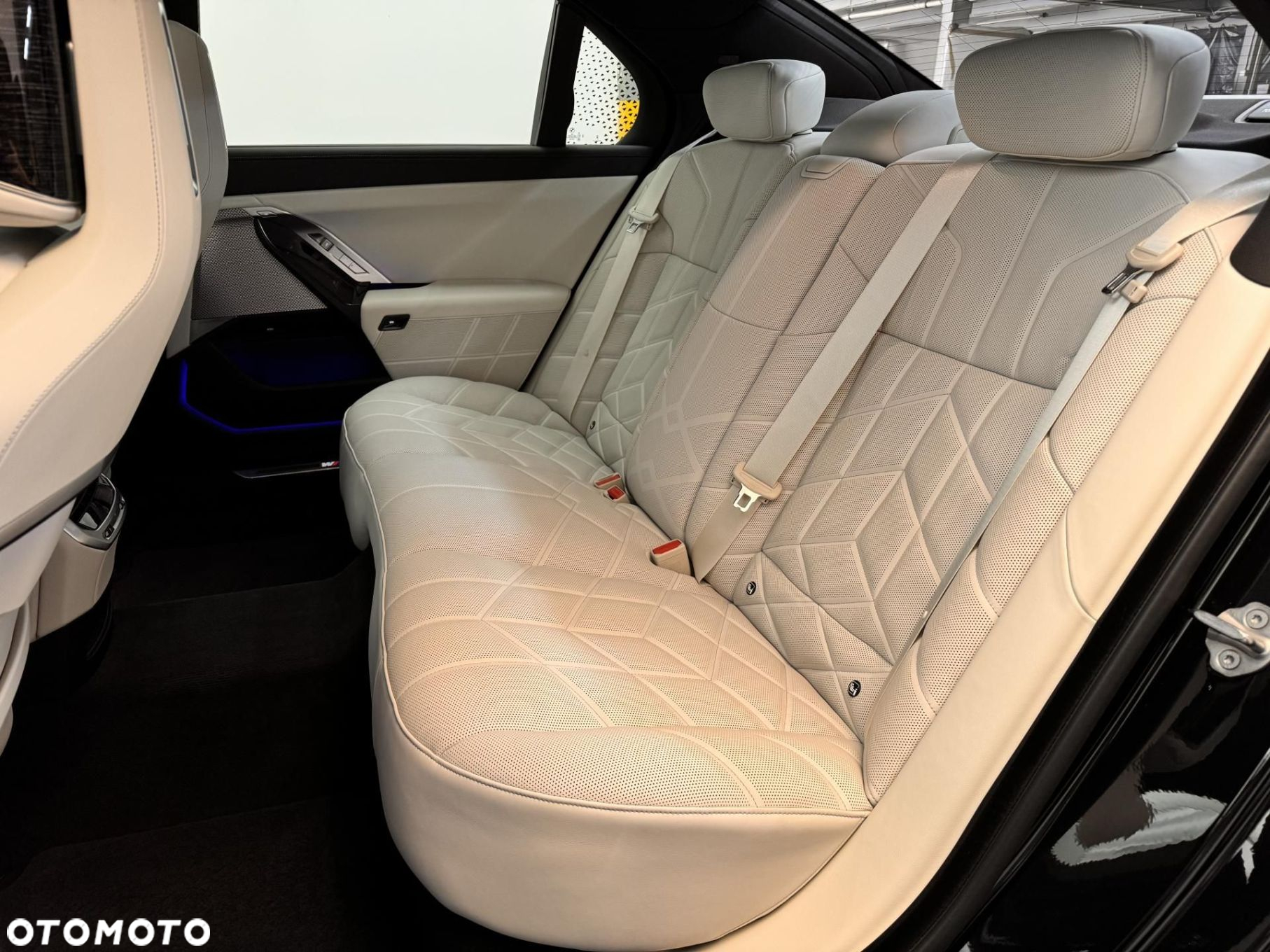 BMW Seria 7 - 26
