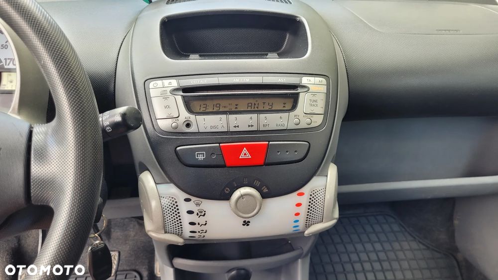 Peugeot 107 1.0 Happy - 15