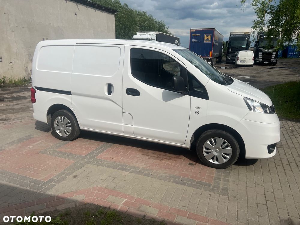 Nissan NV200 - 4