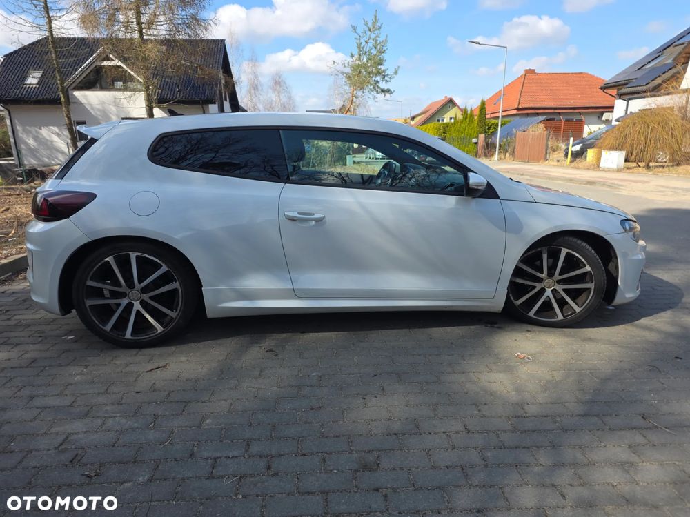 Volkswagen Scirocco 2.0 TDI (Blue Motion Technologie) DSG - 23