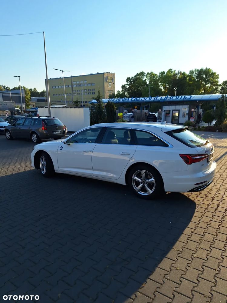 Audi A6 Avant 40 TDI quattro S tronic - 13
