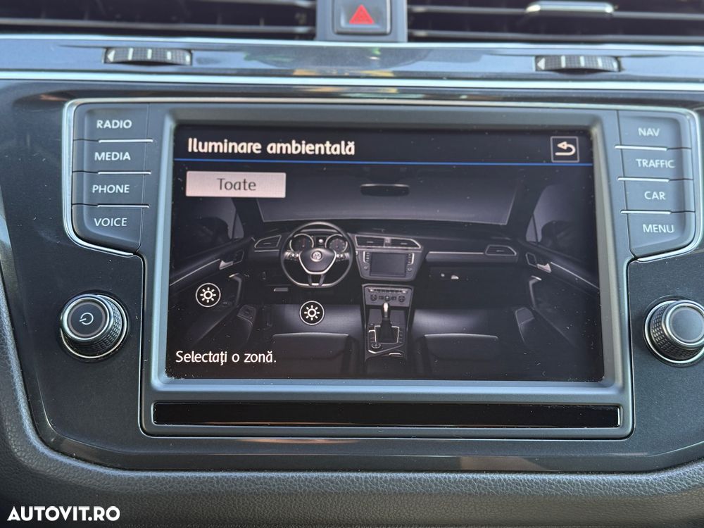 Volkswagen Tiguan 2.0 TDI SCR DSG R-Line - 19