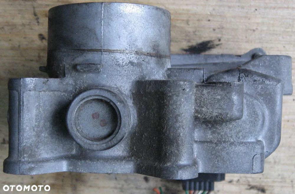 przepustnica CLIO III 1.2 8V RENAULT 8200568712C - 6