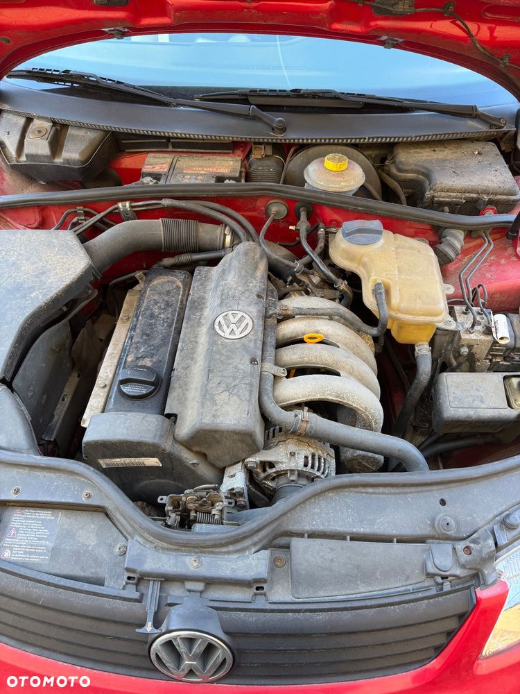 Volkswagen Passat - 13