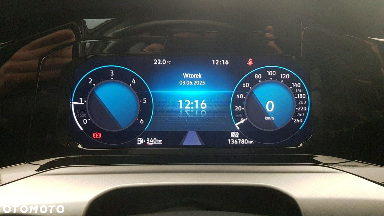 Volkswagen Golf - 26
