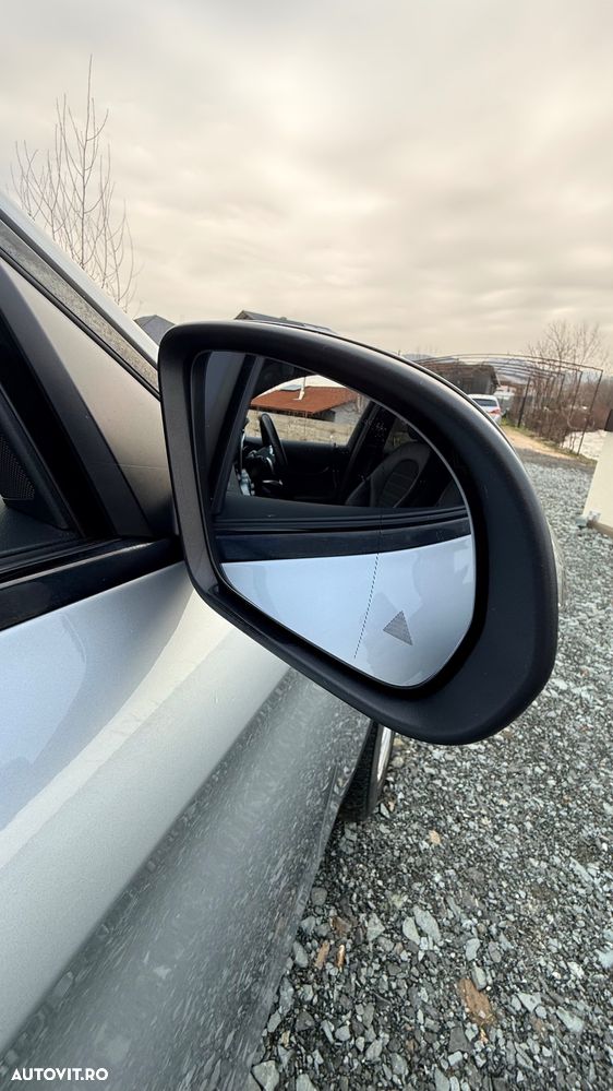 Mercedes-Benz GLC - 22