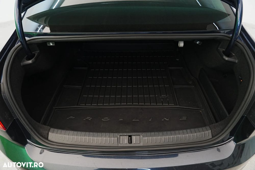 Volkswagen Passat 2.0 TDI (BlueMotion Technology) Comfortline - 20