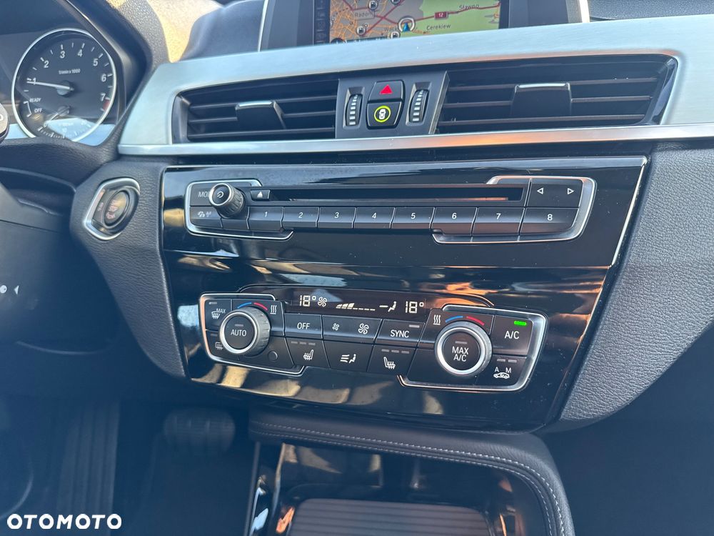 BMW X1 xDrive25i xLine sport - 25