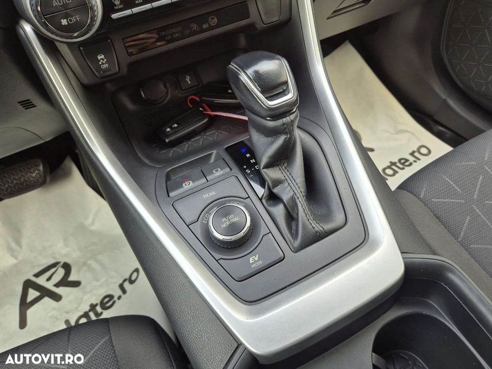 Toyota RAV4 - 19
