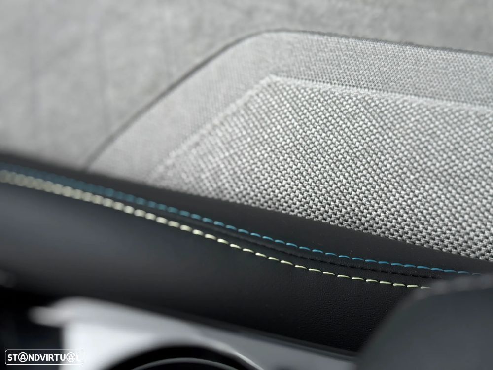 Peugeot e-208 50 kWh GT Line - 32