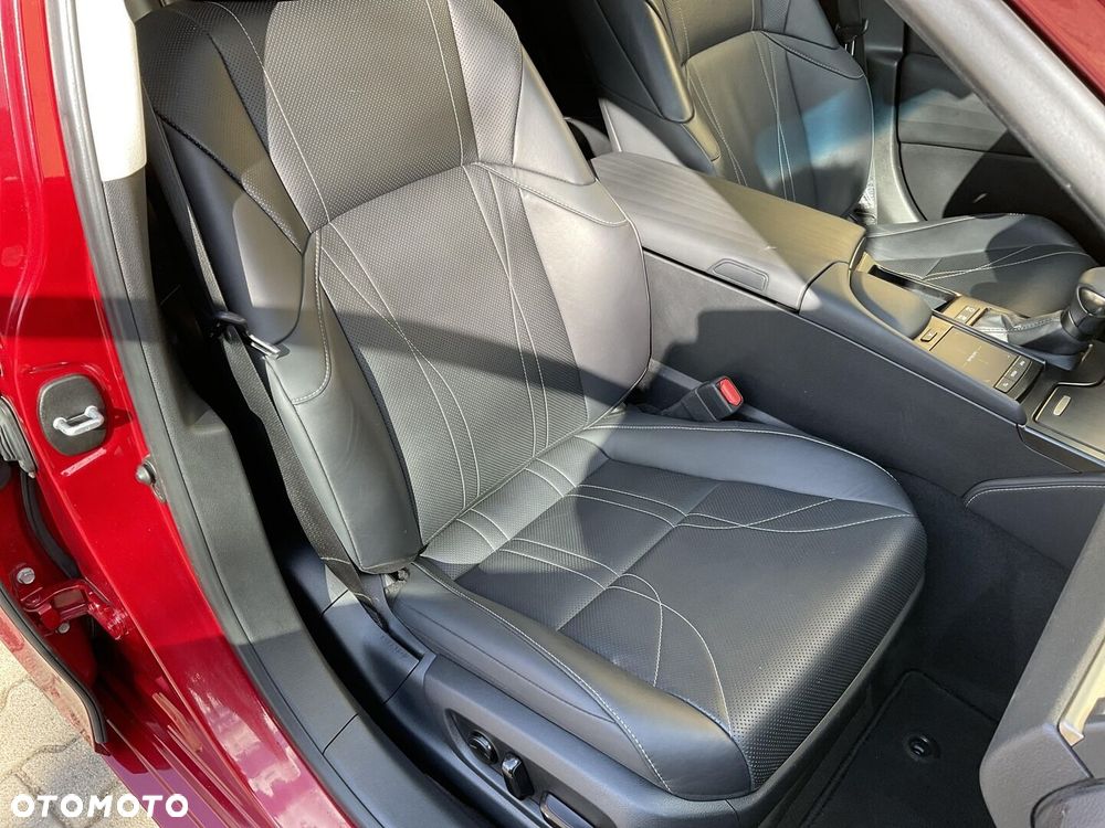 Lexus ES 300h Prestige - 20