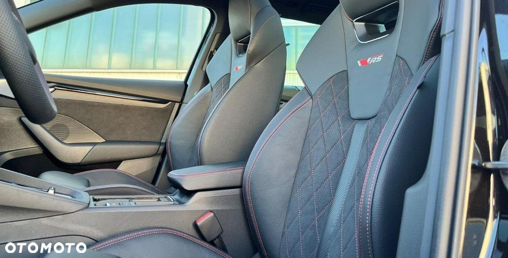 Skoda Octavia 2.0 TSI RS DSG - 9