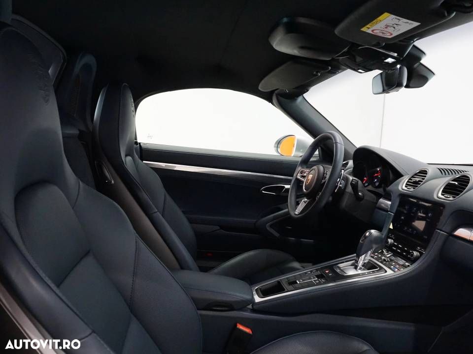 Porsche Boxster 718 PDK - 21