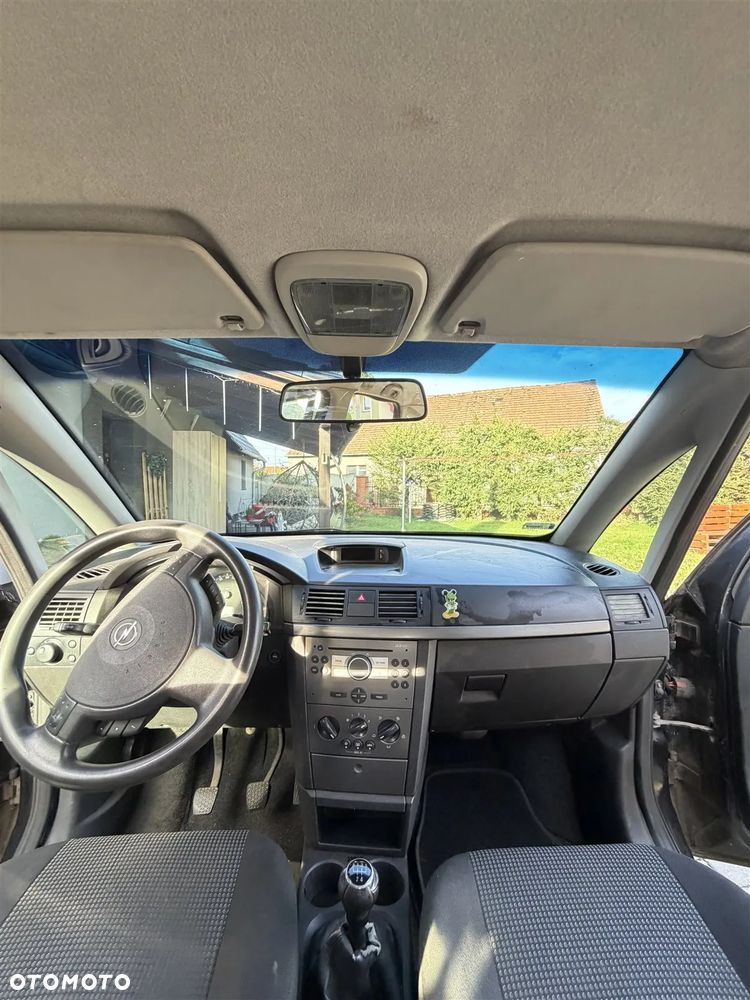 Opel Meriva 1.6 Essentia - 11