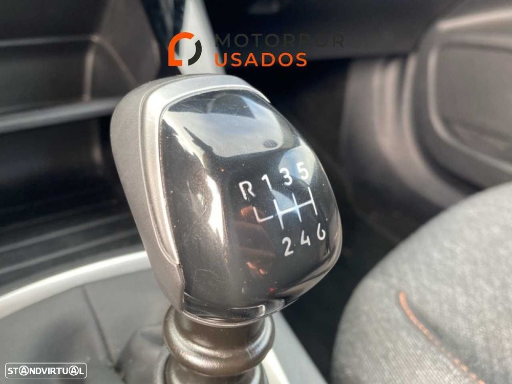 Peugeot 2008 1.2 Style - 16