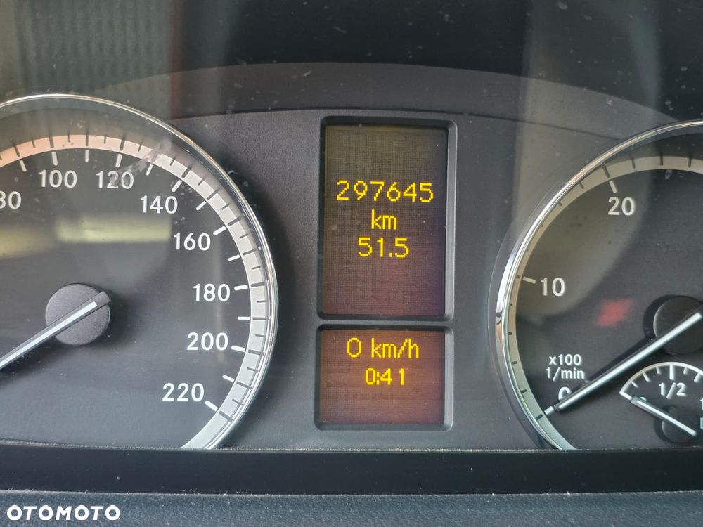 Mercedes-Benz Viano - 17