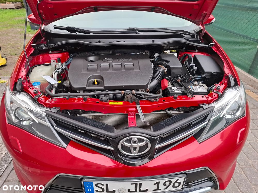 Toyota Auris 1.6 Premium Start - 6