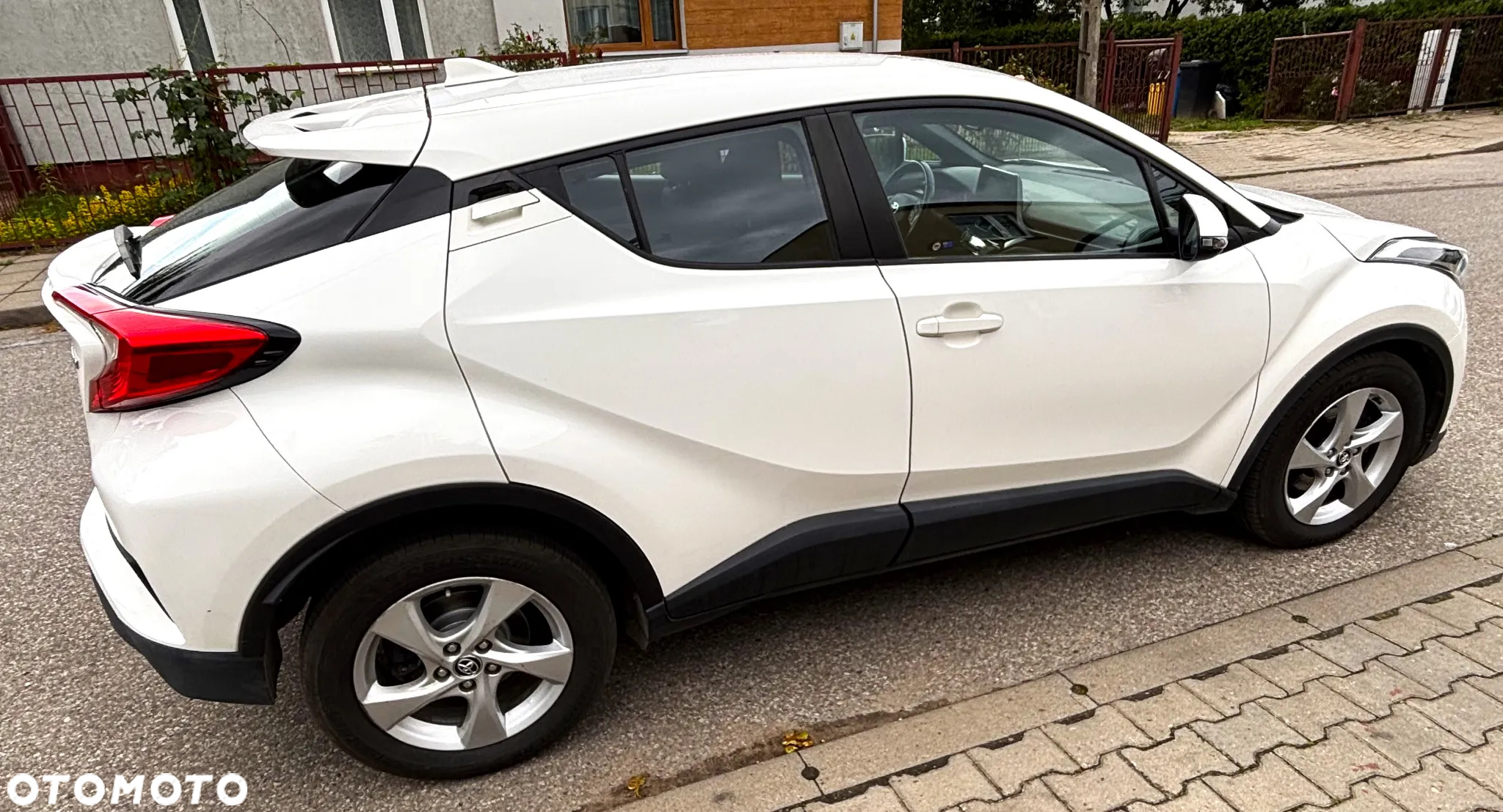 Toyota C-HR 1.8 Hybrid Comfort - 3