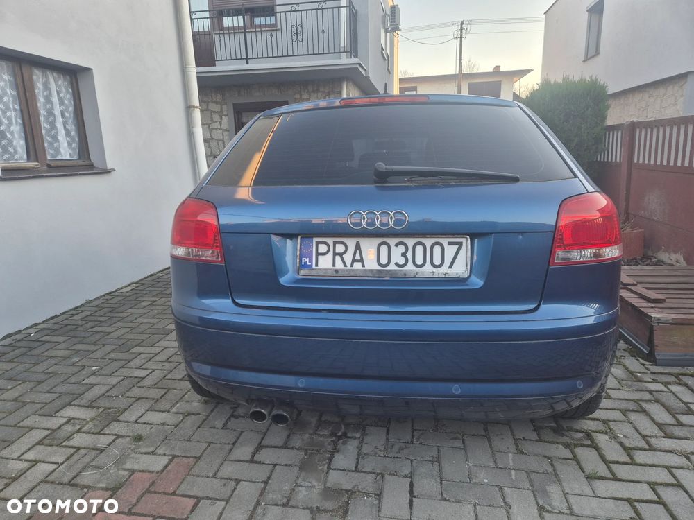Audi A3 3-drzwiowe 2.0 FSI Attraction - 11