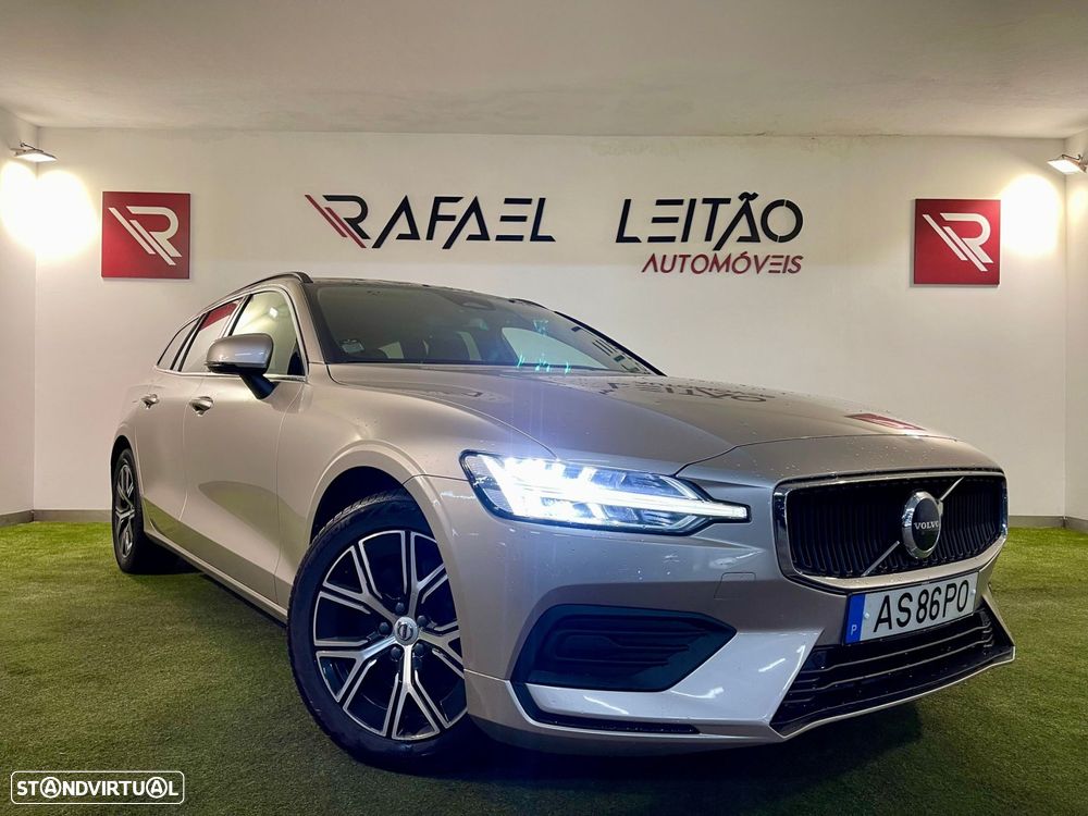Volvo V60 2.0 B4 Momentum Geartronic - 4