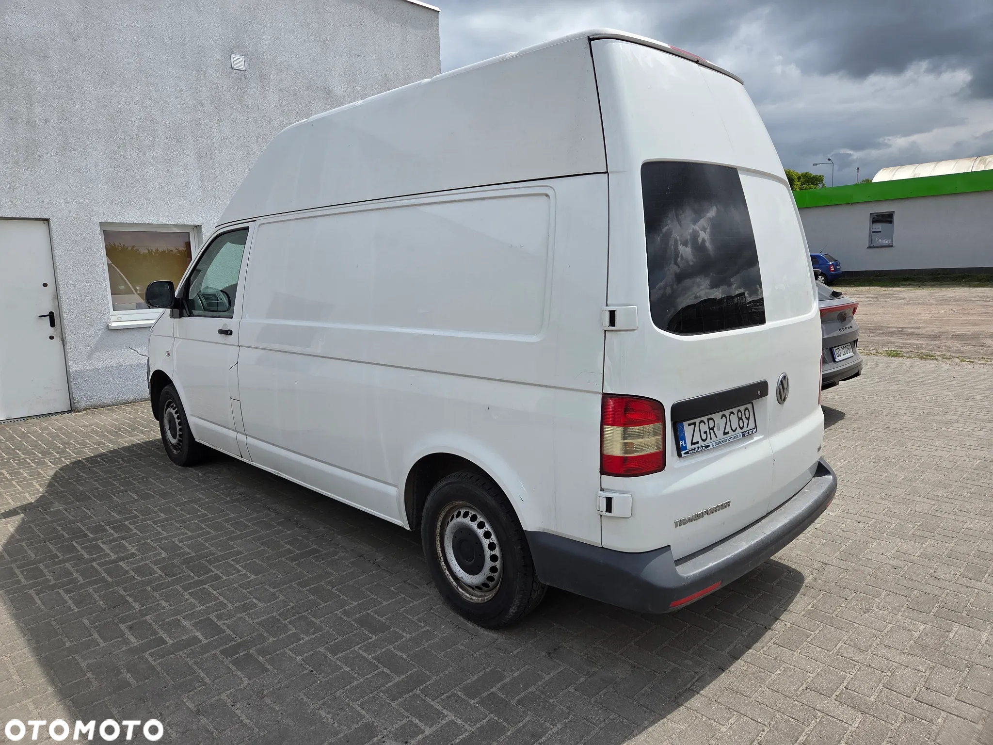Volkswagen Transporter - 4