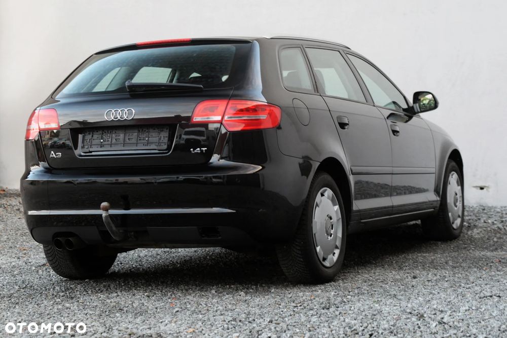 Audi A3 Sportback - 13
