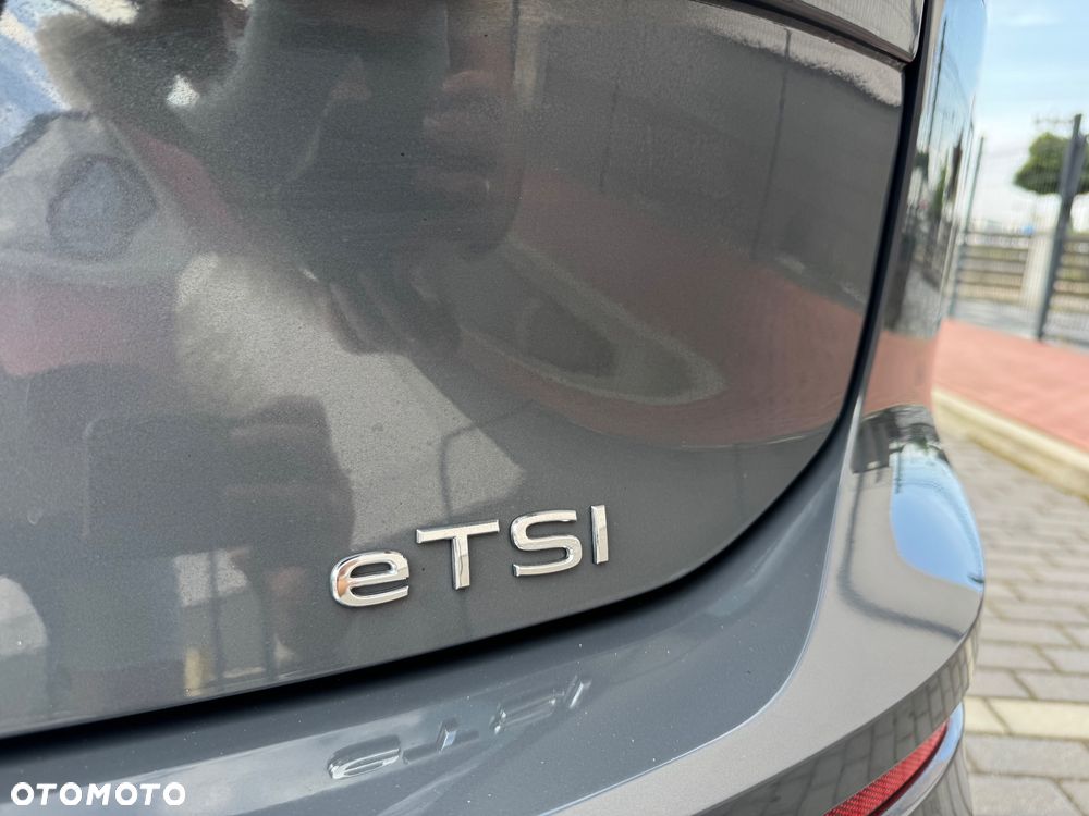 Volkswagen Golf 1.5 eTSI OPF DSG R-Line - 20