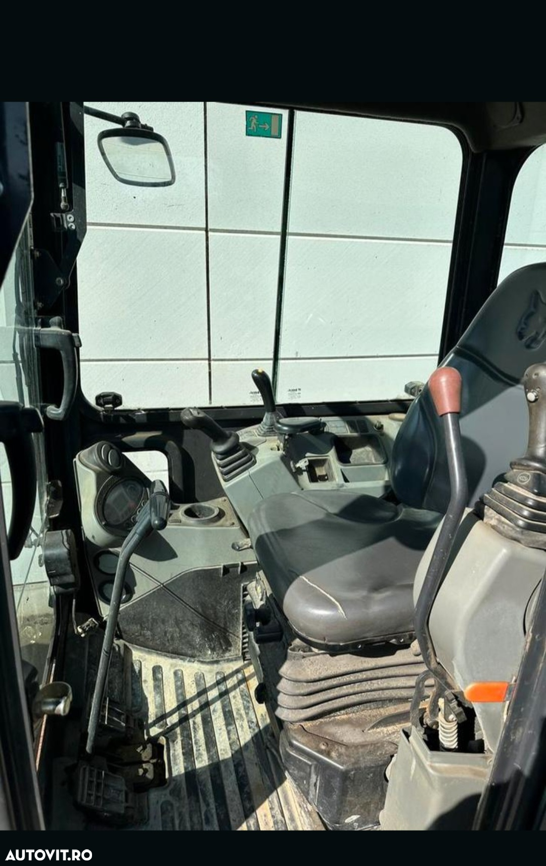 Bobcat E26 - 5