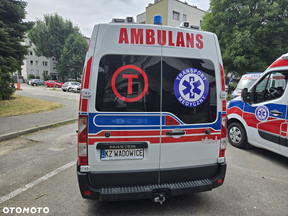 Renault Master Ambulans karetka gwarancja - 13
