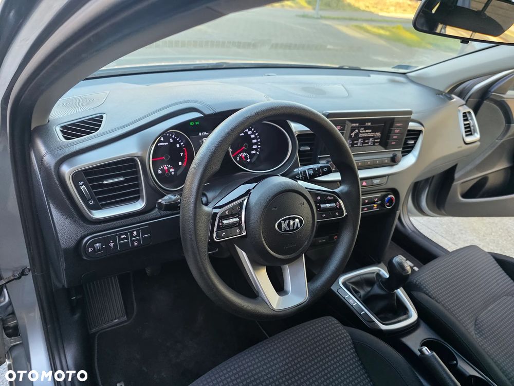 Kia Ceed 1.0 T-GDI M - 28