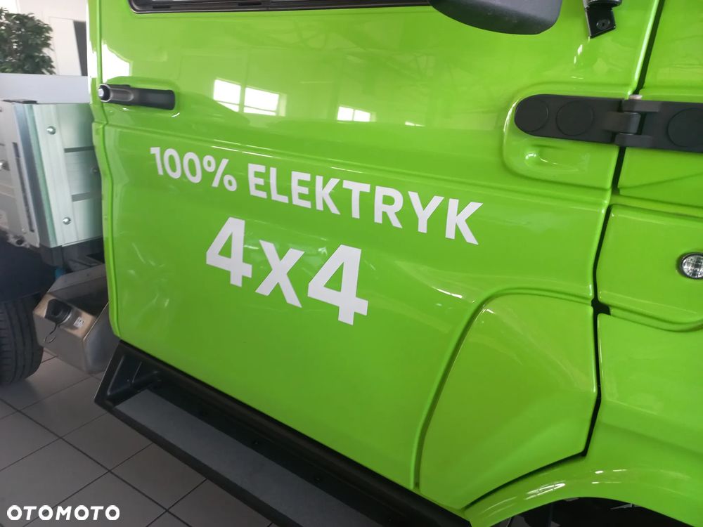 Evum Motors ACAR - 17