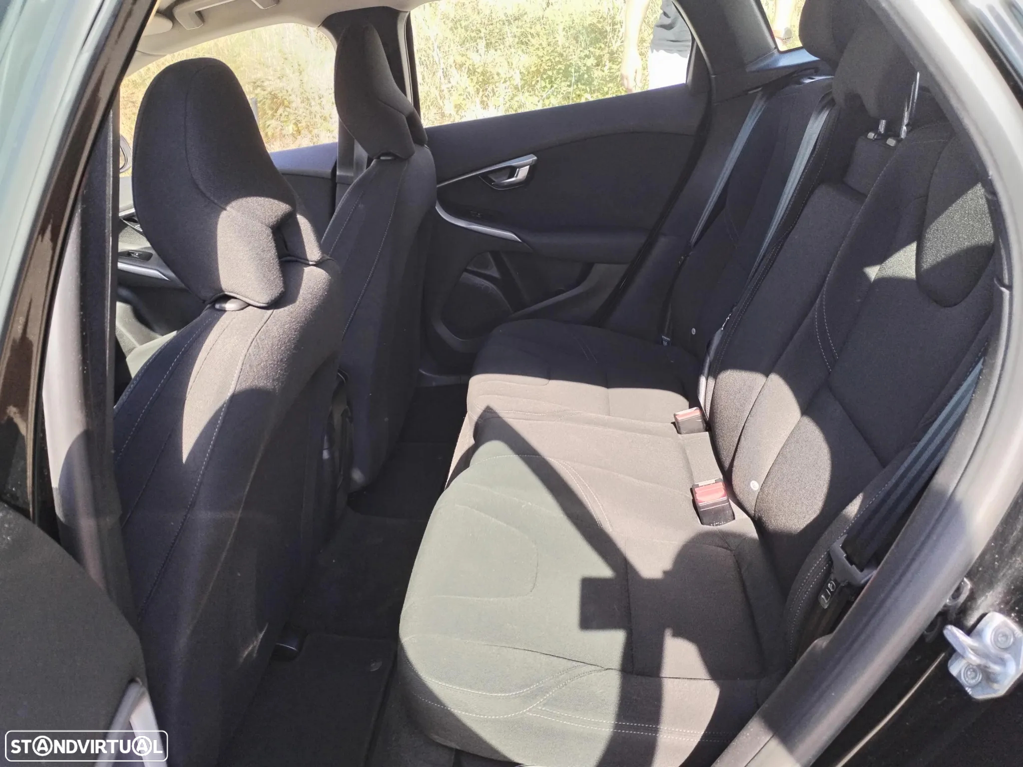Volvo V40 2.0 D2 Momentum - 8