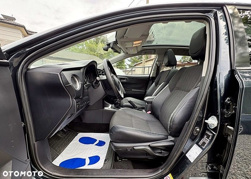 Toyota Auris 2.0 D-4D Executive - 14