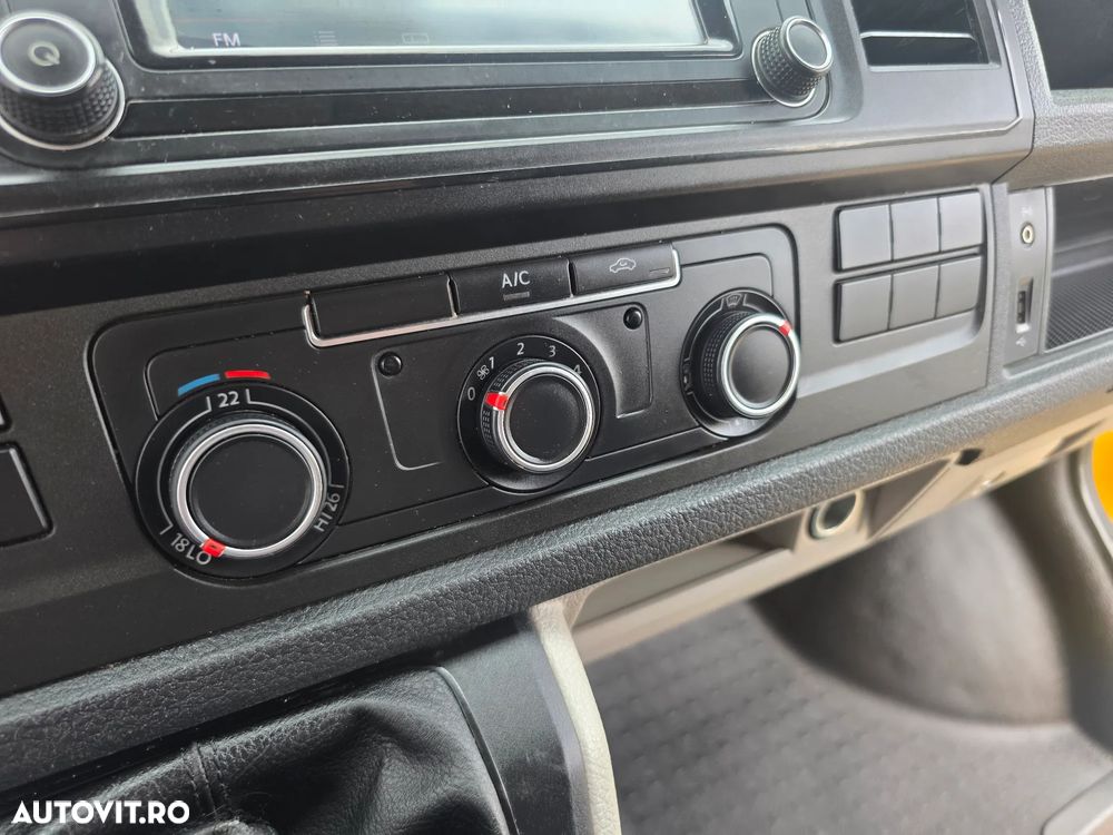 Volkswagen Transporter - 21
