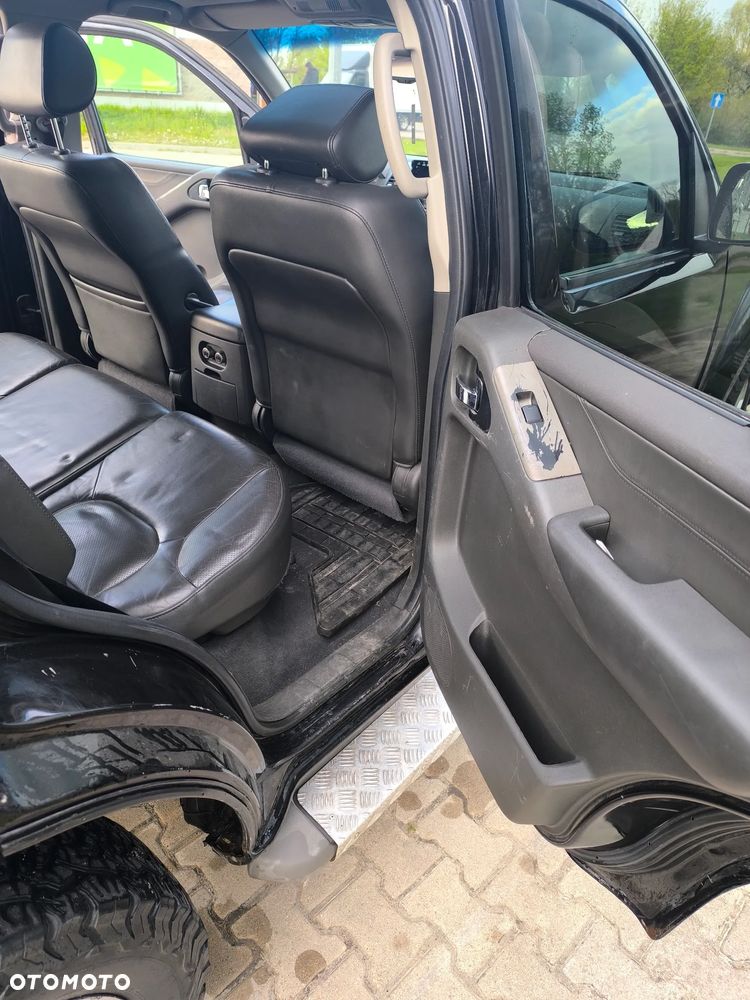 Nissan Pathfinder 2.5 D LE - 21