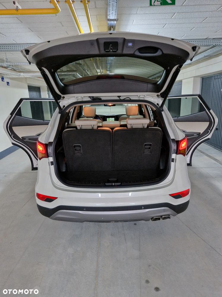Hyundai Santa Fe 2.0 CRDi Executive 4WD 7os - 24