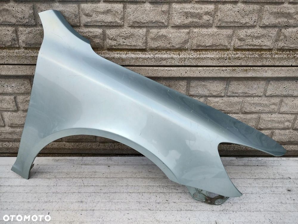 skoda octavia ii 2 lift 08-13 błotnik prawy przód oryginał - 1