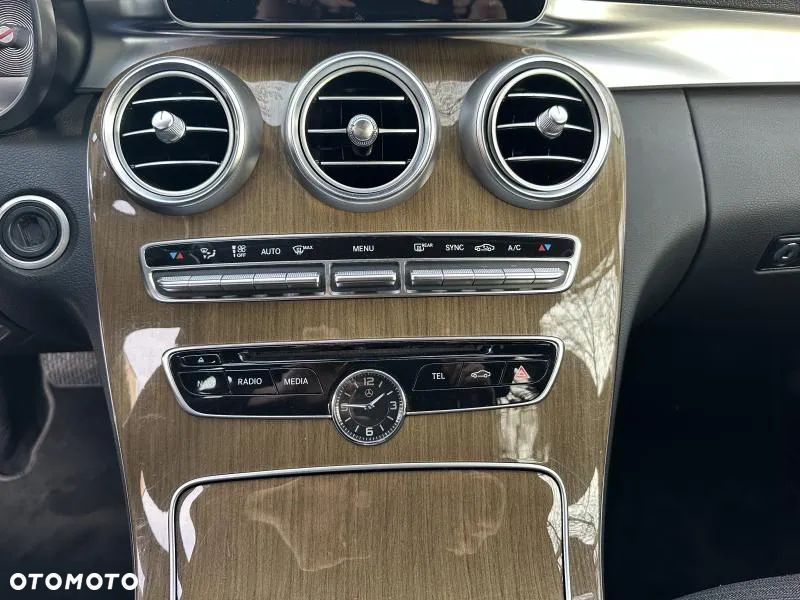 Mercedes-Benz Klasa C 220 (BlueTEC) d 7G-TRONIC AMG Line - 14