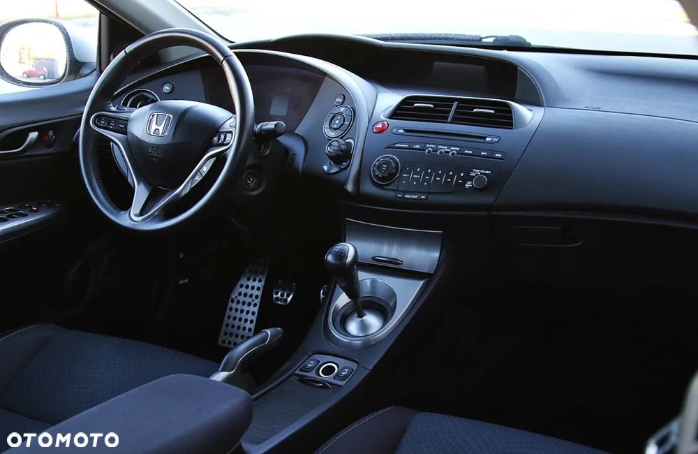 Honda Civic 1.4 Sport - 29