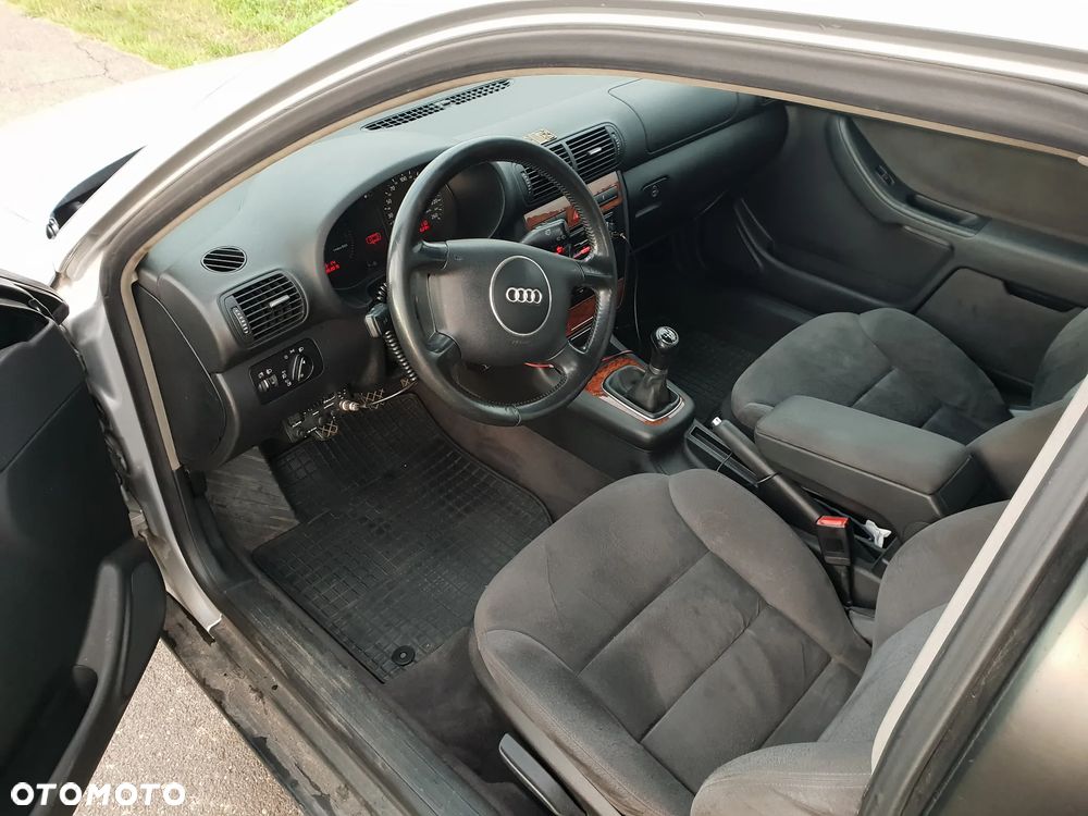 Audi A3 1.9 TDI Attraction - 6