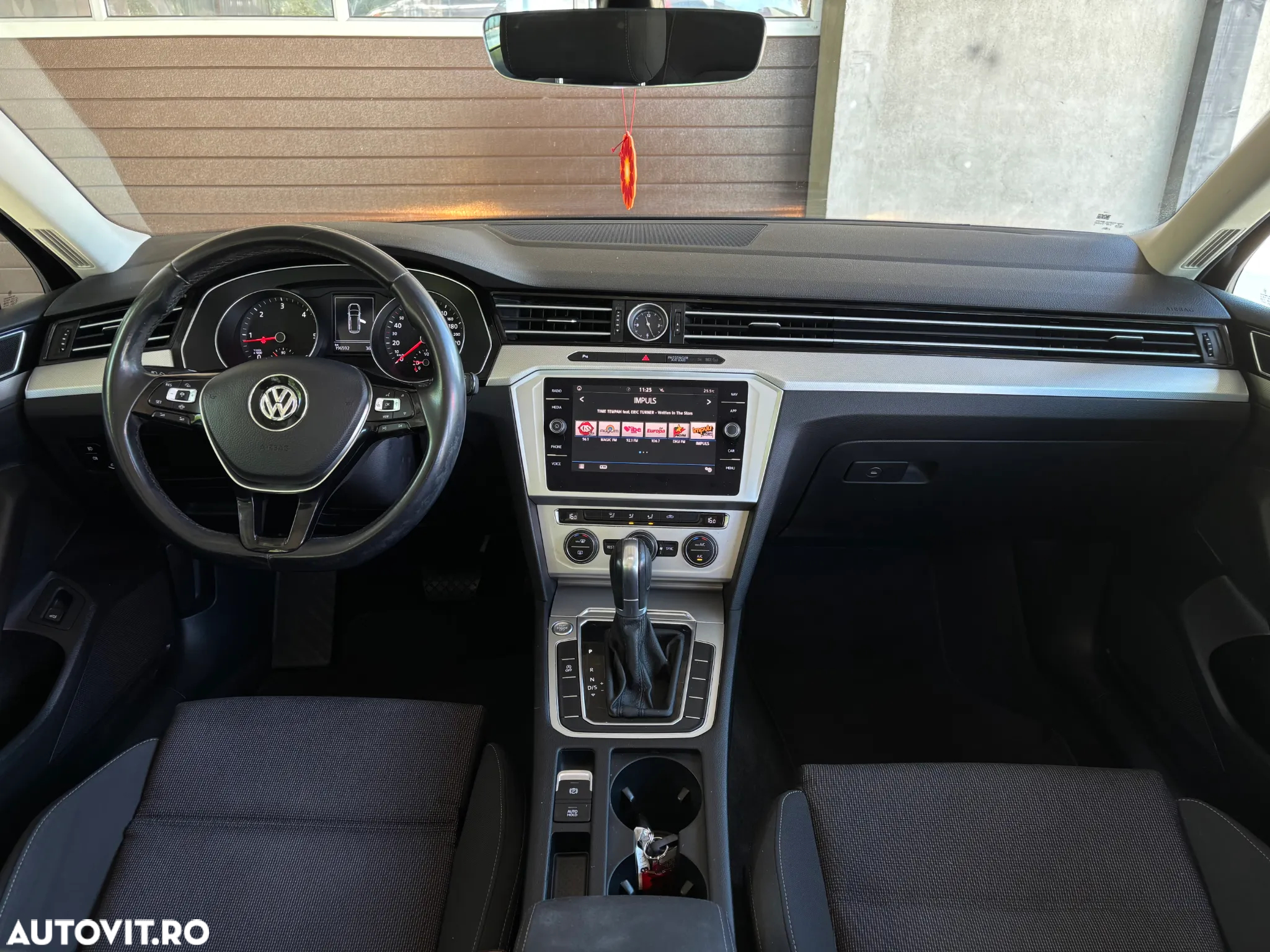 Volkswagen Passat Variant 2.0 TDI DSG (BlueMotion Technology) Comfortline - 4
