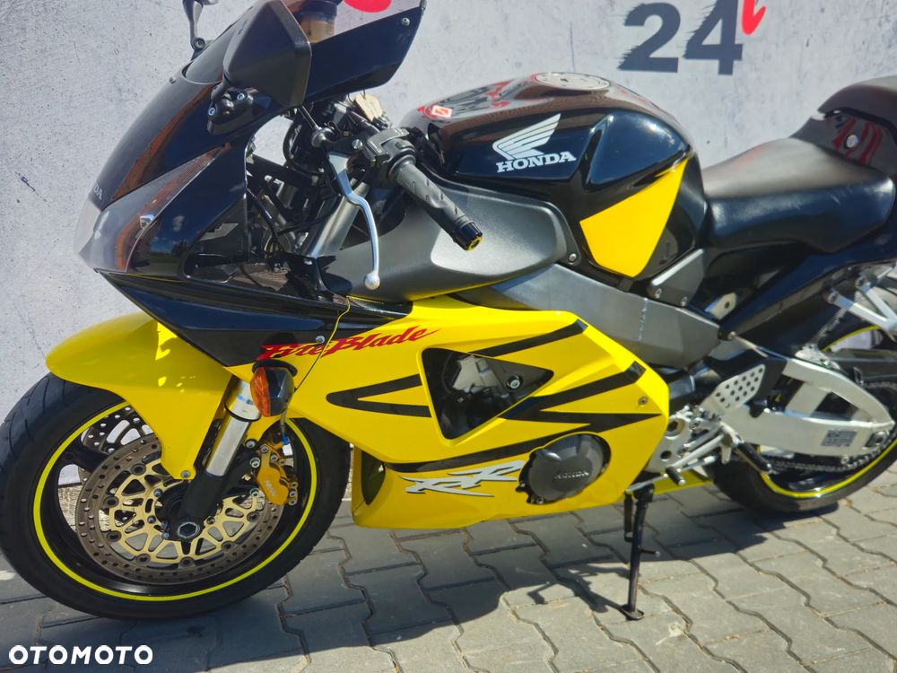 Honda CBR - 16