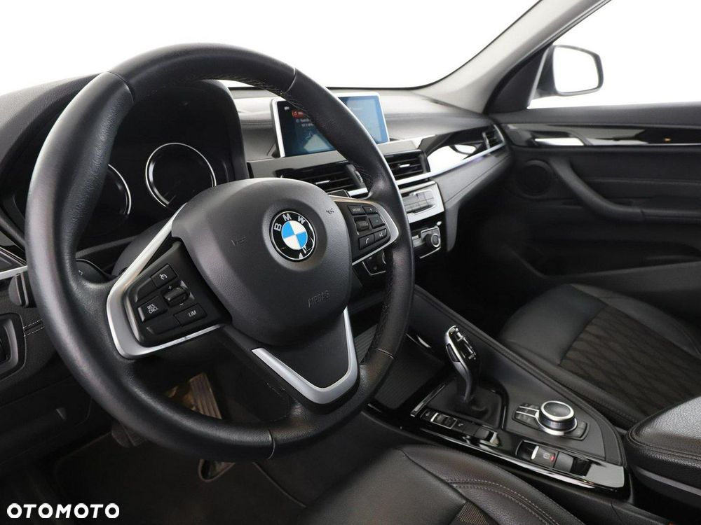 BMW X1 sDrive18d xLine - 15