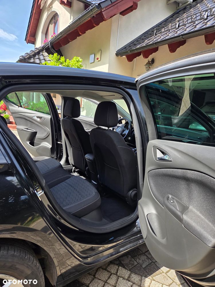 Opel Astra 1.4 T Elite - 21