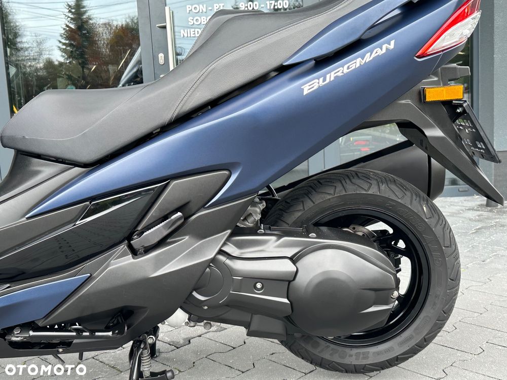 Suzuki Burgman - 32