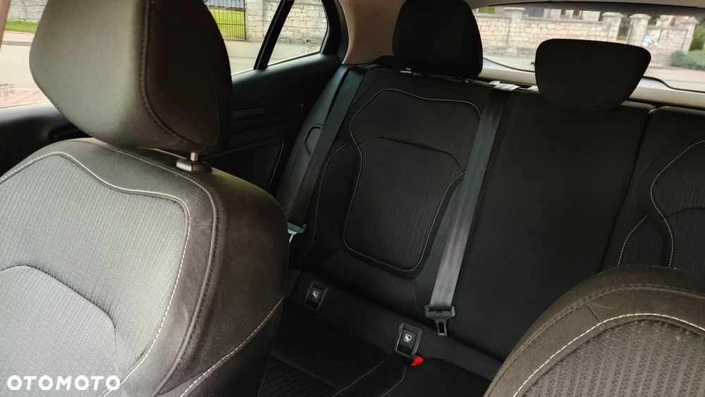Renault Megane 1.5 dCi Intens EDC - 25