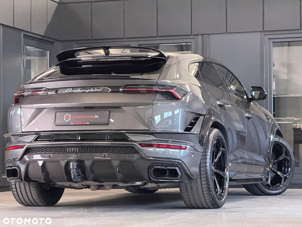 Lamborghini Urus - 7